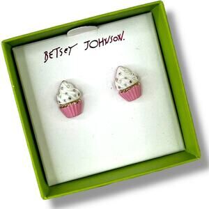Betsey Johnson New Babycakes Pink White Cupcake Gold Tone Stud Earrings